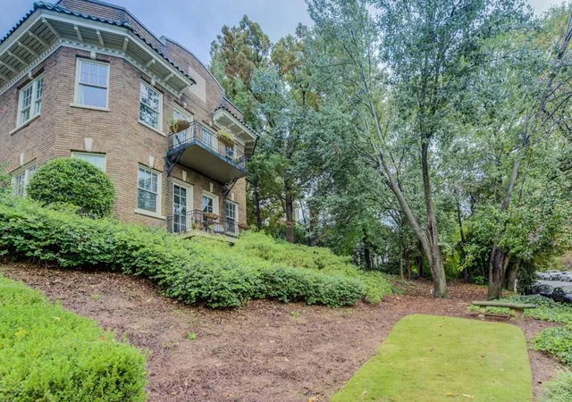 Condominium at 907 Piedmont Ave Ne #19, Atlanta, GA 30309 | MLS# 6097871 | | Sold on 2018-12-11
