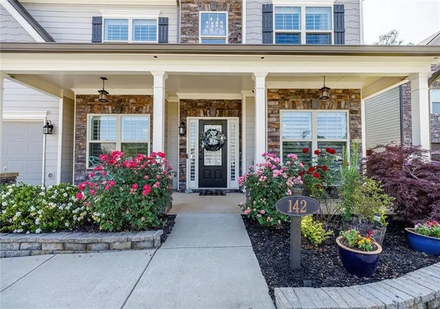 Photo 2 of Single family home for sale at 142 Madison St, Canton, GA 30115 | MLS# 7830047 | Listing updated on 2026-09-01