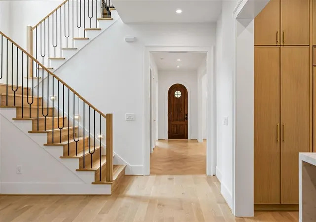 Photo 2 of Single family home for sale at 1026 Rosedale Rd NE, Atlanta, GA 30306 | MLS# 7784941 | Listing updated on 2026-09-14