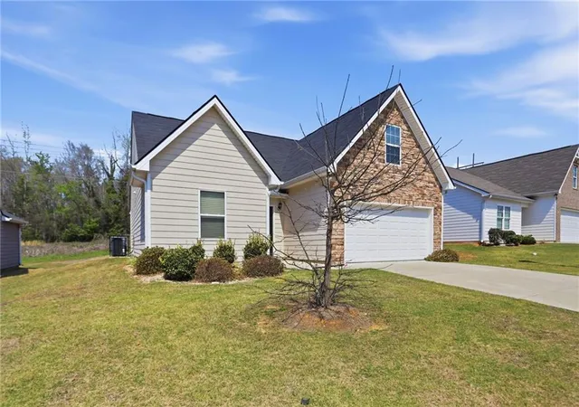 Photo 1 of Sale Pending at 133 W Lexington Ave, Griffin, GA 30223 | MLS# 7738773 | Listing updated on 2026-10-07