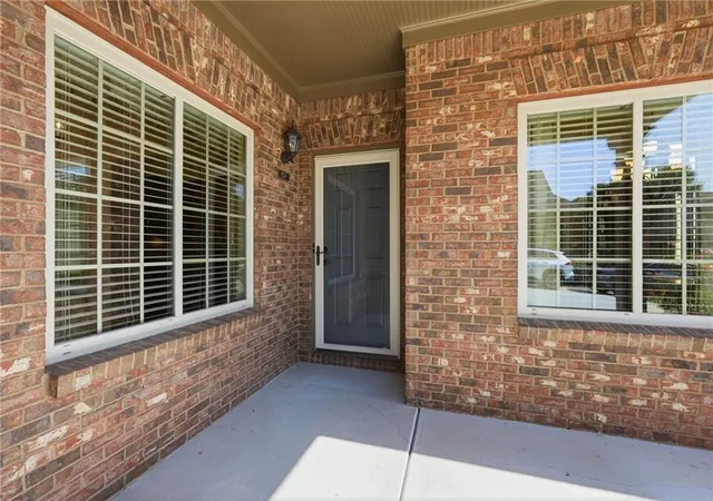 Listing Photo 3 - Condo for sale in building located at 4204 Lanier Ridge Walk, Cumming, GA 30041 - Unit #503