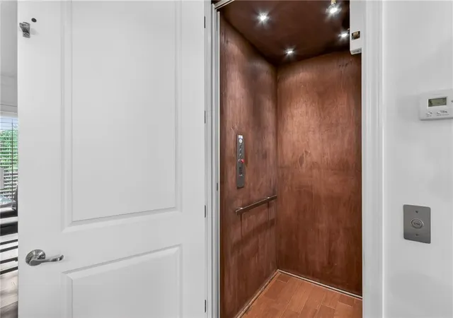 Photo 3 of Townhouse for sale at 455 Rose Garden Ln, Alpharetta, GA 30009 | MLS# 7768731 | Listing updated on 2026-09-01