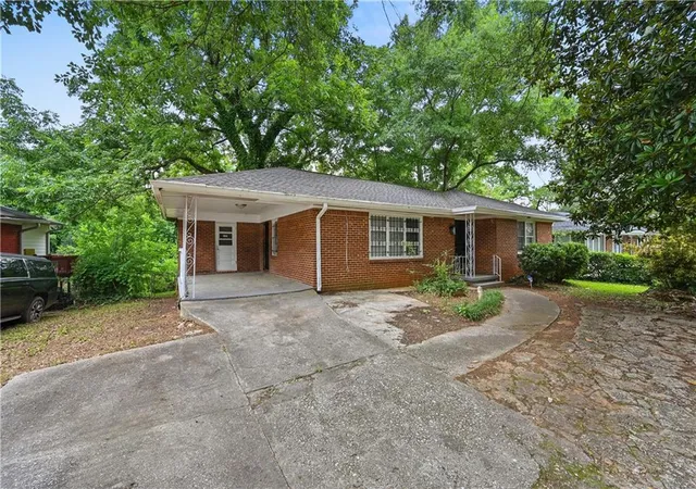Photo 2 of Sale Pending at 2397 Tilson Rd, Decatur, GA 30032 | MLS# 7791254 | Listing updated on 2026-10-07