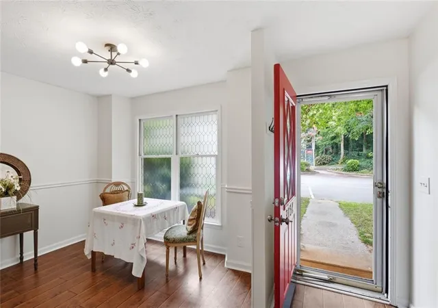 3rd image of 3154 Stratford Green Pl, Avondale Estates, GA 30002 | MLS# 7810315