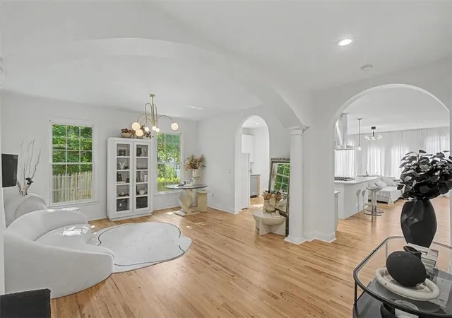 2nd image of 1450 Sylvan Cir Ne, Brookhaven, GA 30319 | MLS# 7785852