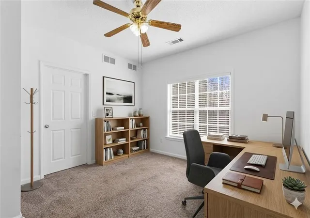 Photo 4 of Condo for sale at 310 Spring Hts Ln SE #3310, Smyrna, GA 30080 | MLS# 7735755 | Listing updated on 2026-08-19