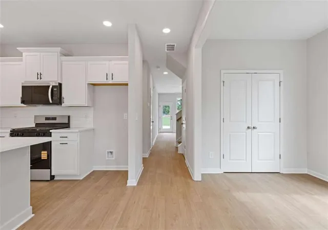 5th image of 379 Summerville Ln #12, Athens, GA 30606 | MLS# 7805367