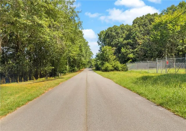 Photo 4 of Land for sale at 0 Poplar Rd, Commerce, GA 30529 | MLS# 7826782 | Listing updated on 2026-08-28