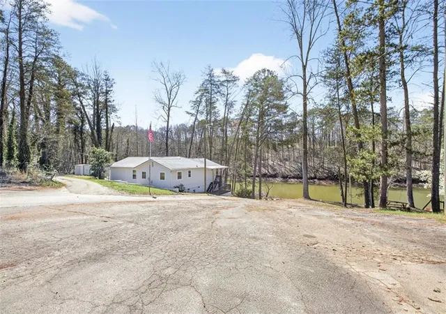 Homes for sale in Gainesville, GA | 5520 Mount Shores Cir, Gainesville, GA 30506 | MLS# 7733233