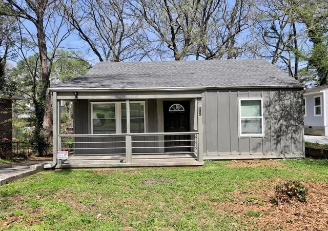 Photo 2 of Single family home for sale at 1427 Eason St NW, Atlanta, GA 30314 | MLS# 7735108 | Listing updated on 2026-08-10