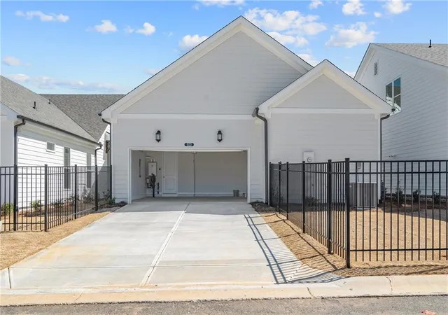 Photo 2 of Single family home for sale at 563 Sawnee Village Blvd, Cumming, GA 30040 | MLS# 7825891 | Listing updated on 2026-09-12