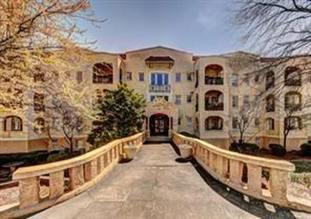1st image of 2855 Peachtree Rd Ne #106, Atlanta, GA 30305 | MLS# 7587474