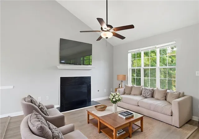 5th image of 5855 Crescent Ridge Ct, Lithonia, GA 30058 | MLS# 7774414
