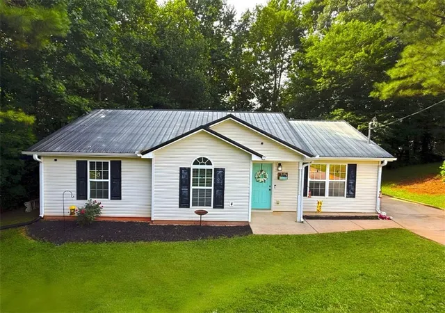 Homes for sale in Rockmart, GA | 318 Thorn Thicket Wy, Rockmart, GA 30153 | MLS# 7803772