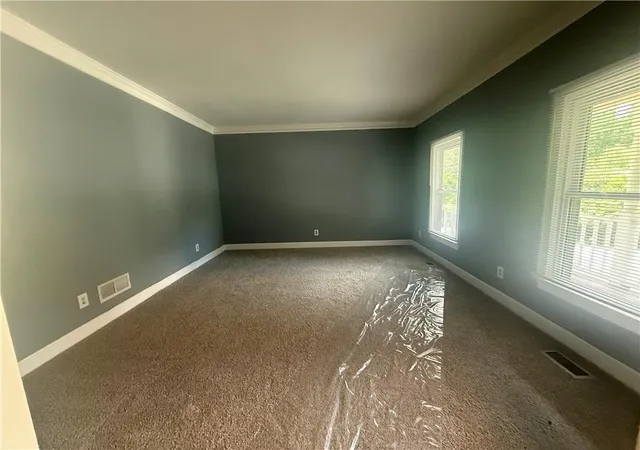 Photo 3 of Single family home for sale at 2031 Lakewood Cir, Grayson, GA 30017 | MLS# 7789362 | Listing updated on 2026-08-26