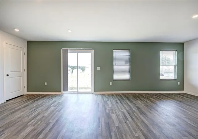 2nd image of 128 Oxford Ln, Kingston, GA 30145 | MLS# 7817086
