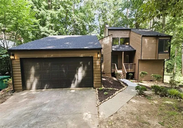 1st image of 1655 Fieldgreen Overlook, Stone Mountain, GA 30088 | MLS# 7789956