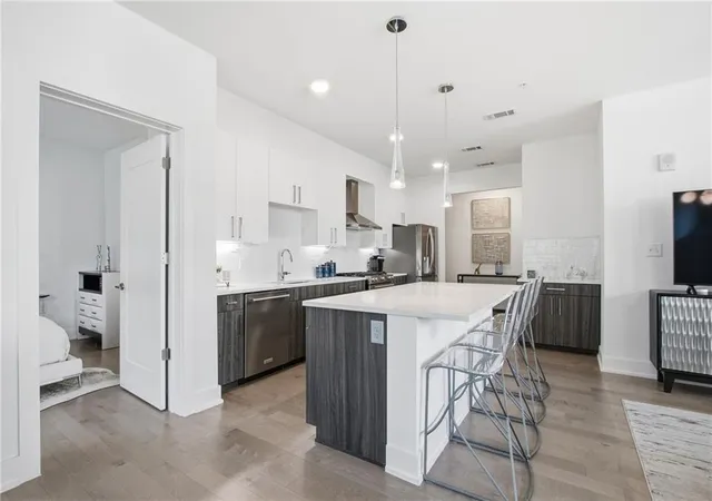 3rd image of 775 Juniper St Ne #207, Atlanta, GA 30308 | MLS# 7774428