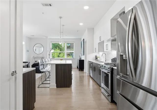 5th image of 775 Juniper St Ne #207, Atlanta, GA 30308 | MLS# 7774428