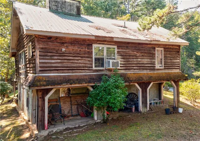 Photo 3 of Single family home for sale at 434 Mill Crk Dr, Dawsonville, GA 30534 | MLS# 7822520 | Listing updated on 2026-09-01