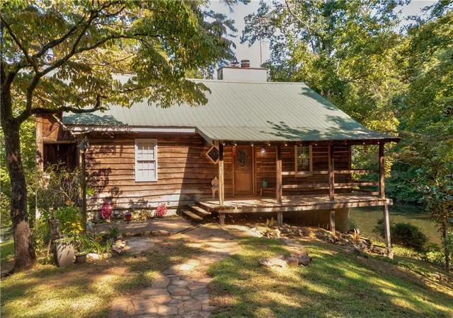 Photo 4 of Single family home for sale at 434 Mill Crk Dr, Dawsonville, GA 30534 | MLS# 7822520 | Listing updated on 2026-09-01