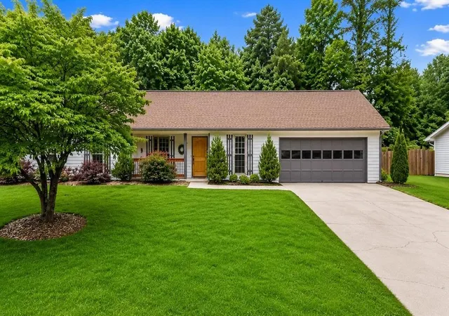 Photo 1 of Single family home for sale at 330 Monivea Ln, Roswell, GA 30075 | MLS# 7827287 | Listing updated on 2026-09-16