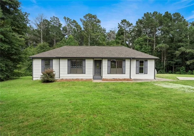 Homes for sale in Carrollton, GA | 3750 Tyus Carrollton Rd, Carrollton, GA 30117 | MLS# 7798455