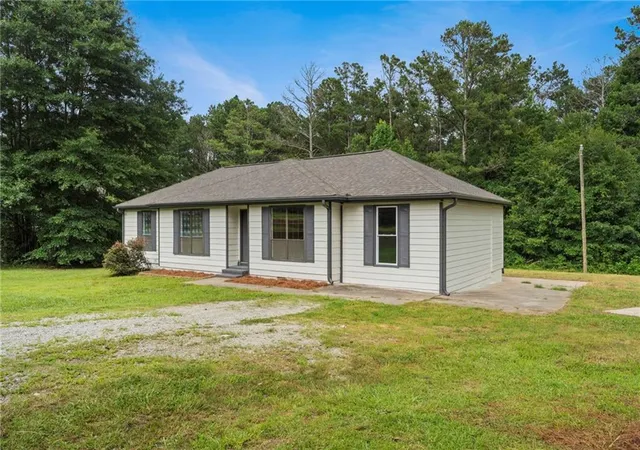 Homes for sale in Carrollton, GA | 3750 Tyus Carrollton Rd, Carrollton, GA 30117 | MLS# 7798455