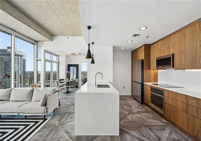Photo 1 of Condo for sale at 943 Peachtree St Ne #1618, Atlanta, GA 30309 | MLS# 7852785 | Listing updated on 2026-10-13