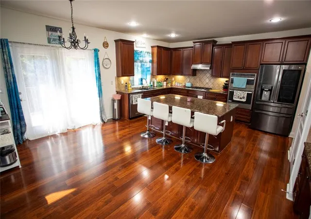 Photo 4 of Sale Pending at 2159 Everleigh Dr Nw, Marietta, GA 30064 | MLS# 7826330 | Listing updated on 2026-09-07