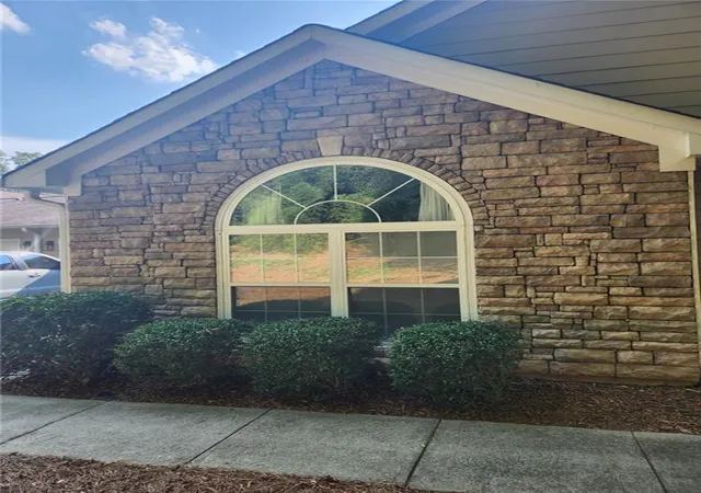 Photo 3 of Sale Pending at 1906 Kolb Farm Cir Sw, Marietta, GA 30008 | MLS# 7649623 | Listing updated on 2026-08-31
