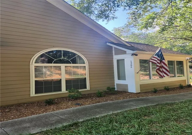 Photo 3 of Sale Pending at 1906 Kolb Farm Cir Sw, Marietta, GA 30008 | MLS# 7649623 | Listing updated on 2026-08-31