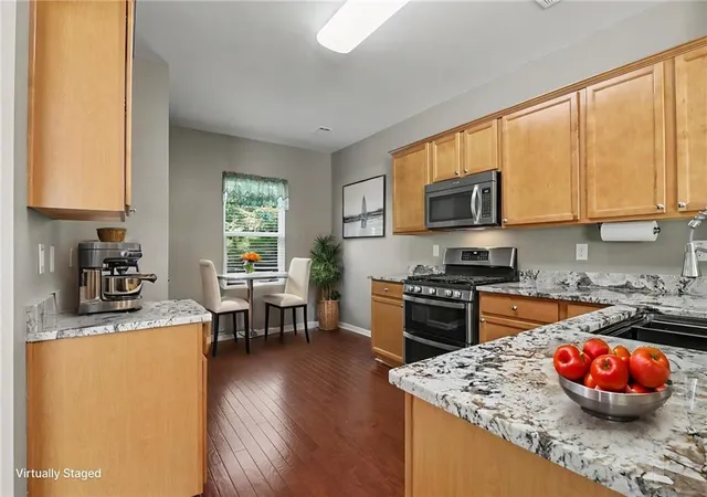 Photo 3 of Sale Pending at 6332 Marsh Hl Trl, Buford, GA 30518 | MLS# 7796090 | Listing updated on 2026-09-16