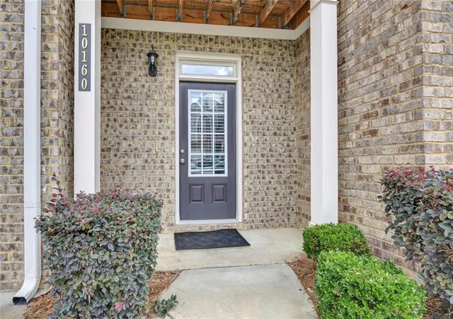 Photo 2 of Townhouse for sale at 10160 Benton Woods Dr, Covington, GA 30014 | MLS# 7818921 | Listing updated on 2026-08-11