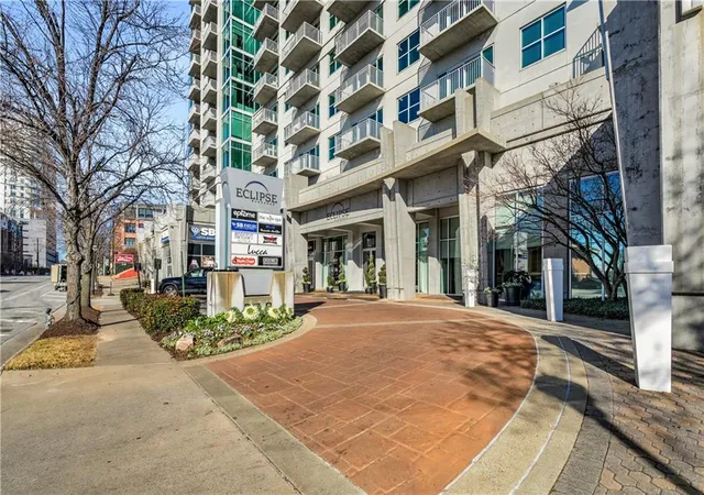 Listing Photo 1 - Condo for sale in building located at 250 Pharr Rd Ne, Atlanta, GA 30305 - Unit #1716
