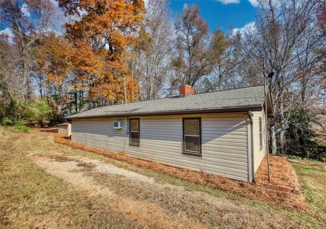 1st image of 3001 Hwy 213, Mansfield, GA 30055 | MLS# 7823414