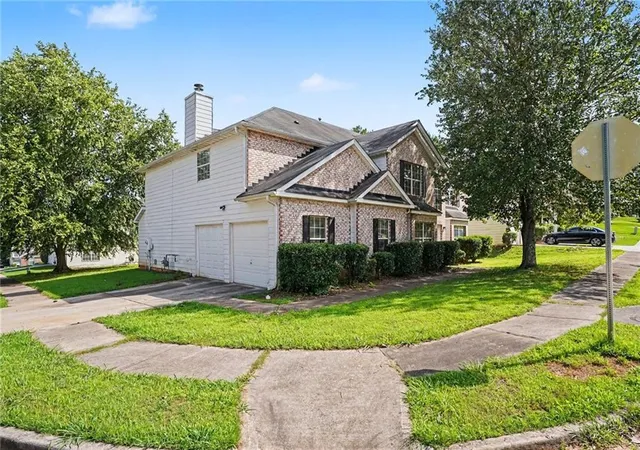 2nd image of 3797 Laramie Rd, Ellenwood, GA 30294 | MLS# 7790581