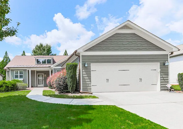 1st image of 424 Larkspur Dr, Canton, GA 30114 | MLS# 7819380