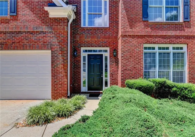 Photo 3 of Single family home for sale at 5285 Wyntree Ct, Peachtree Corners, GA 30071 | MLS# 7813500 | Listing updated on 2026-08-23