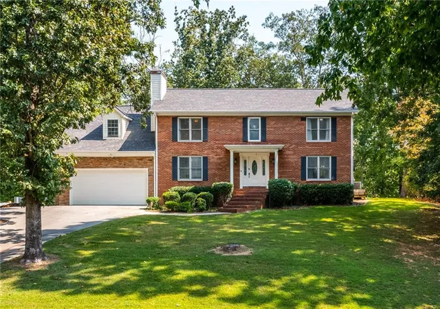 Photo 1 of Single family home for sale at 2527 Venture Cir, Gainesville, GA 30506 | MLS# 7815314 | Listing updated on 2026-08-05