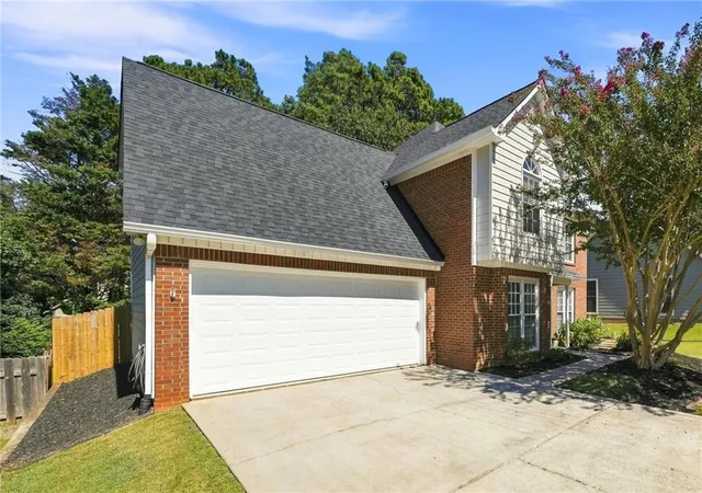 Photo 3 of Single family home for sale at 3590 Steve Dr Nw, Marietta, GA 30064 | MLS# 7826580 | Listing updated on 2026-09-18