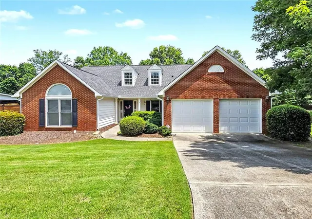Homes for sale in Johns Creek, GA | 140 Treadstone Overlook, Johns Creek, GA 30024 | MLS# 7789085
