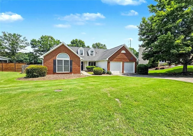 Homes for sale in Johns Creek, GA | 140 Treadstone Overlook, Johns Creek, GA 30024 | MLS# 7789085