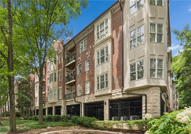 1st image of 825 Highland Ln Ne #1308, Atlanta, GA 30306 | MLS# 7766819