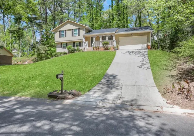 4th image of 4329 Cedar Ridge Trl, Stone Mountain, GA 30083 | MLS# 7761087