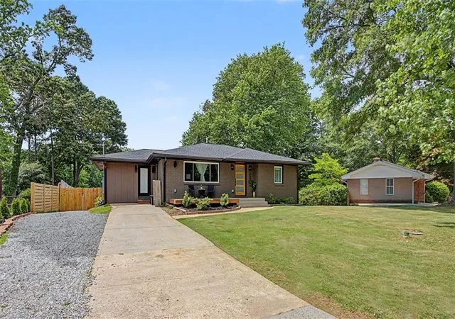1st image of 3590 Crestview Dr Se, Smyrna, GA 30082 | MLS# 7792494