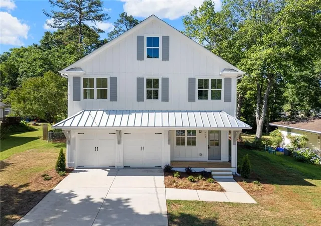 1st image of 962 Mclinden Ave Se, Smyrna, GA 30080 | MLS# 7793818