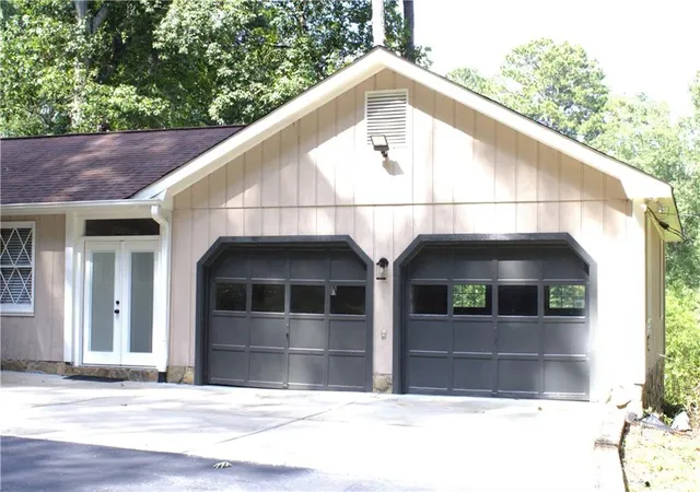 Photo 2 of Single family home for sale at 2996 Jodeco Dr, Jonesboro, GA 30236 | MLS# 7823298 | Listing updated on 2026-08-19