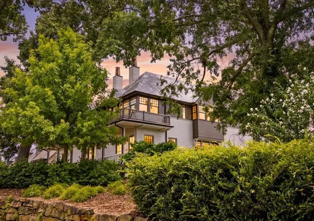 2nd image of 100 Glasgow Ln, Fayetteville, GA 30214 | MLS# 7819347