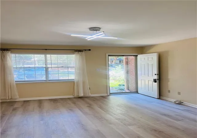 3rd image of 4183 Pine Valley Rd, Tucker, GA 30084 | MLS# 7791093